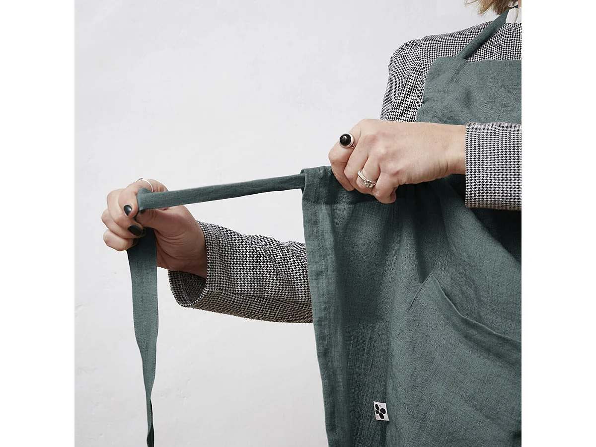 MARGAUX - Tablier Ajustable avec Poche 70x85cm Lin Lavé Coloris Ardoise