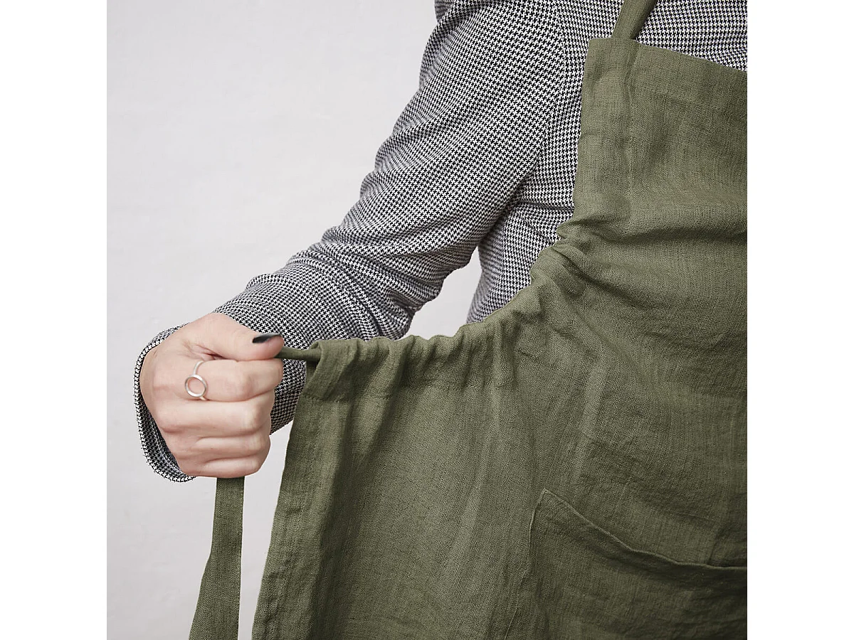 MARGAUX - Tablier Ajustable avec Poche 70x85cm Lin Lavé Coloris Thym