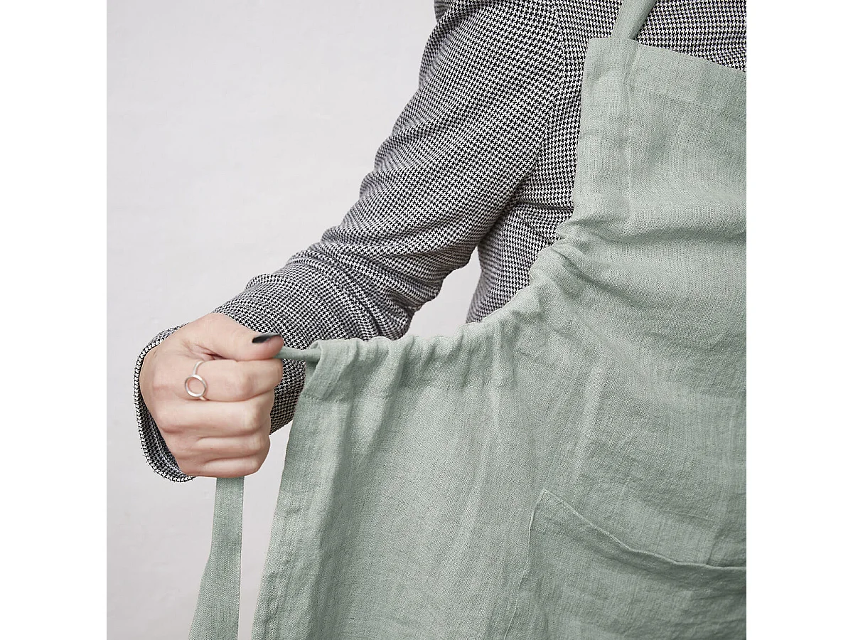 MARGAUX - Tablier Ajustable avec Poche 70x85cm Lin Lavé Coloris Eucalyptus