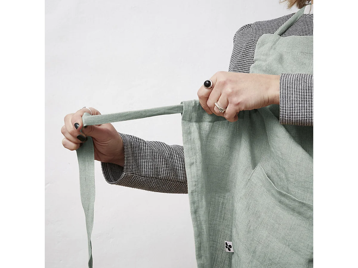 MARGAUX - Tablier Ajustable avec Poche 70x85cm Lin Lavé Coloris Eucalyptus