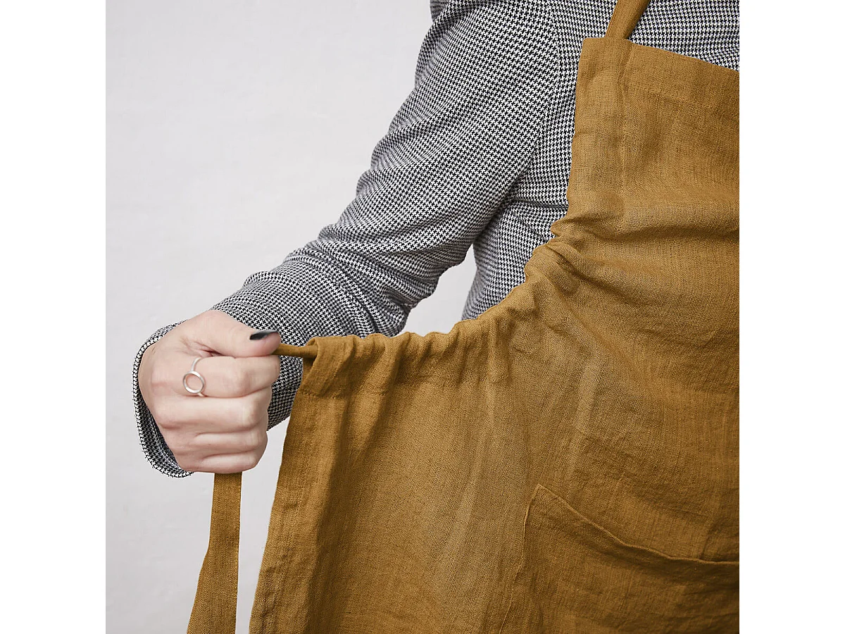 MARGAUX - Tablier Ajustable avec Poche 70x85cm Lin Lavé Coloris Caramel