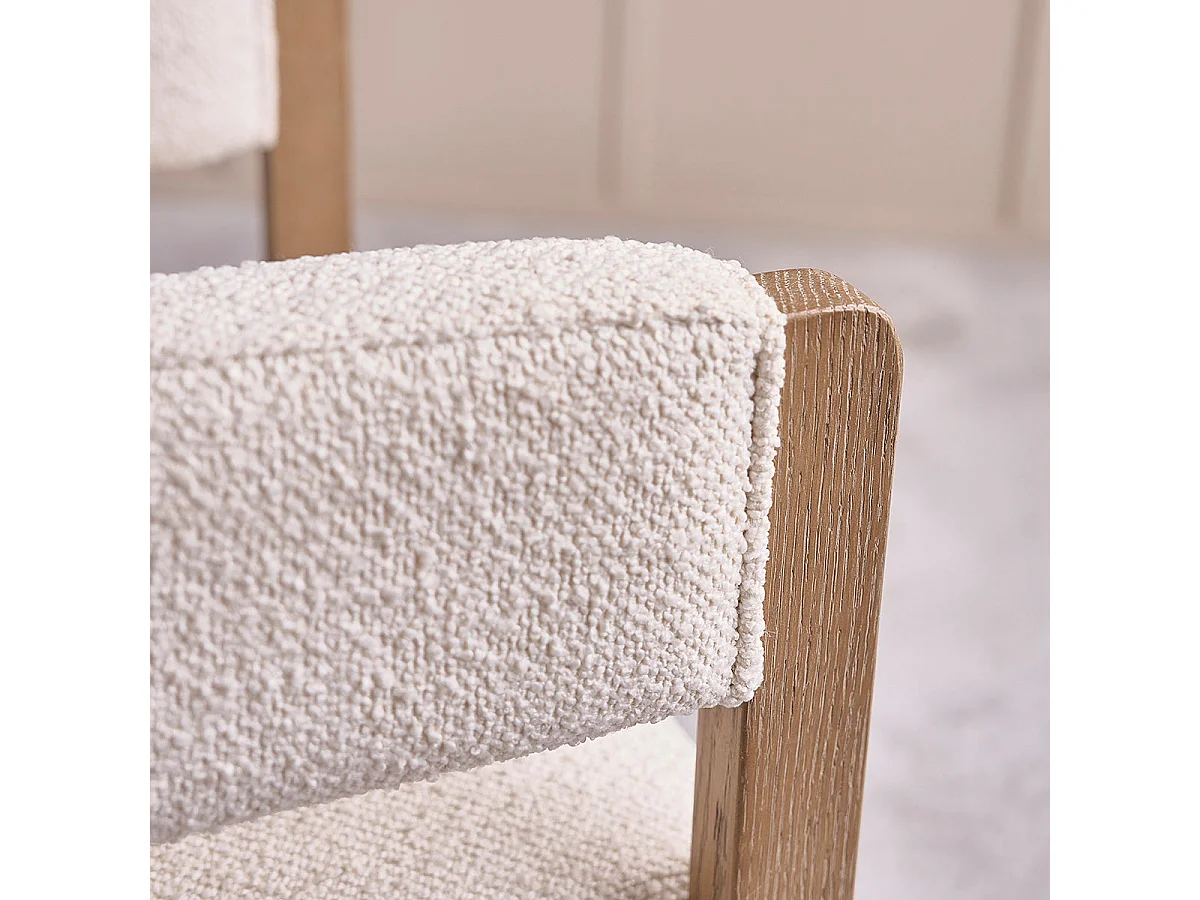 Chaise en bois de chêne et bouclette