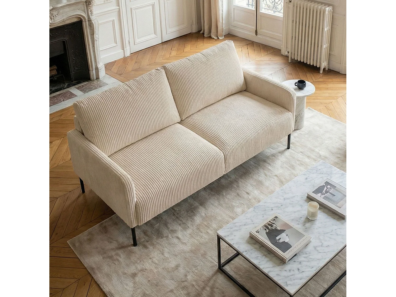 Moderne 2-Sitzer-Sofa Manuelo aus Ripp-Velours in Beige