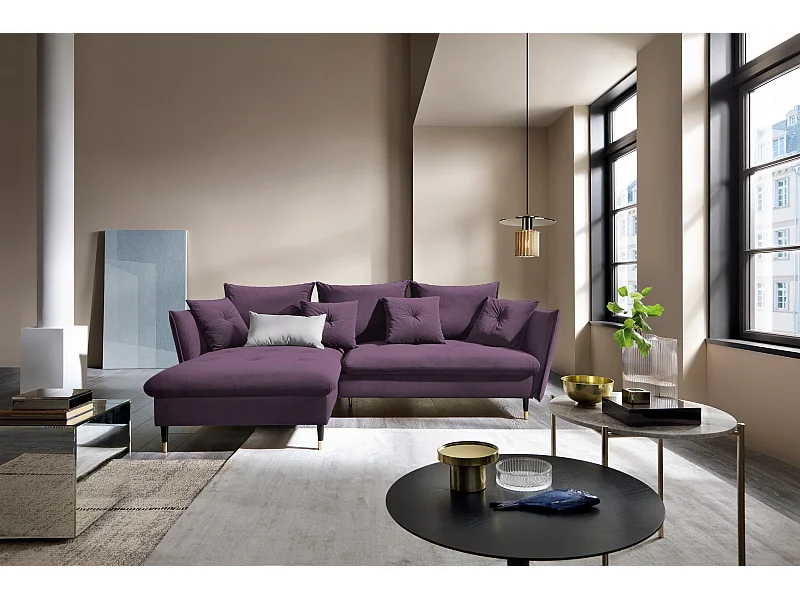 Hoekbank GLAM met slaapfunctie, ottomane & gouden poten – fluwelen bank in glamstijl met sierkussens, 258x167x91cm, Linkerkant PAARS