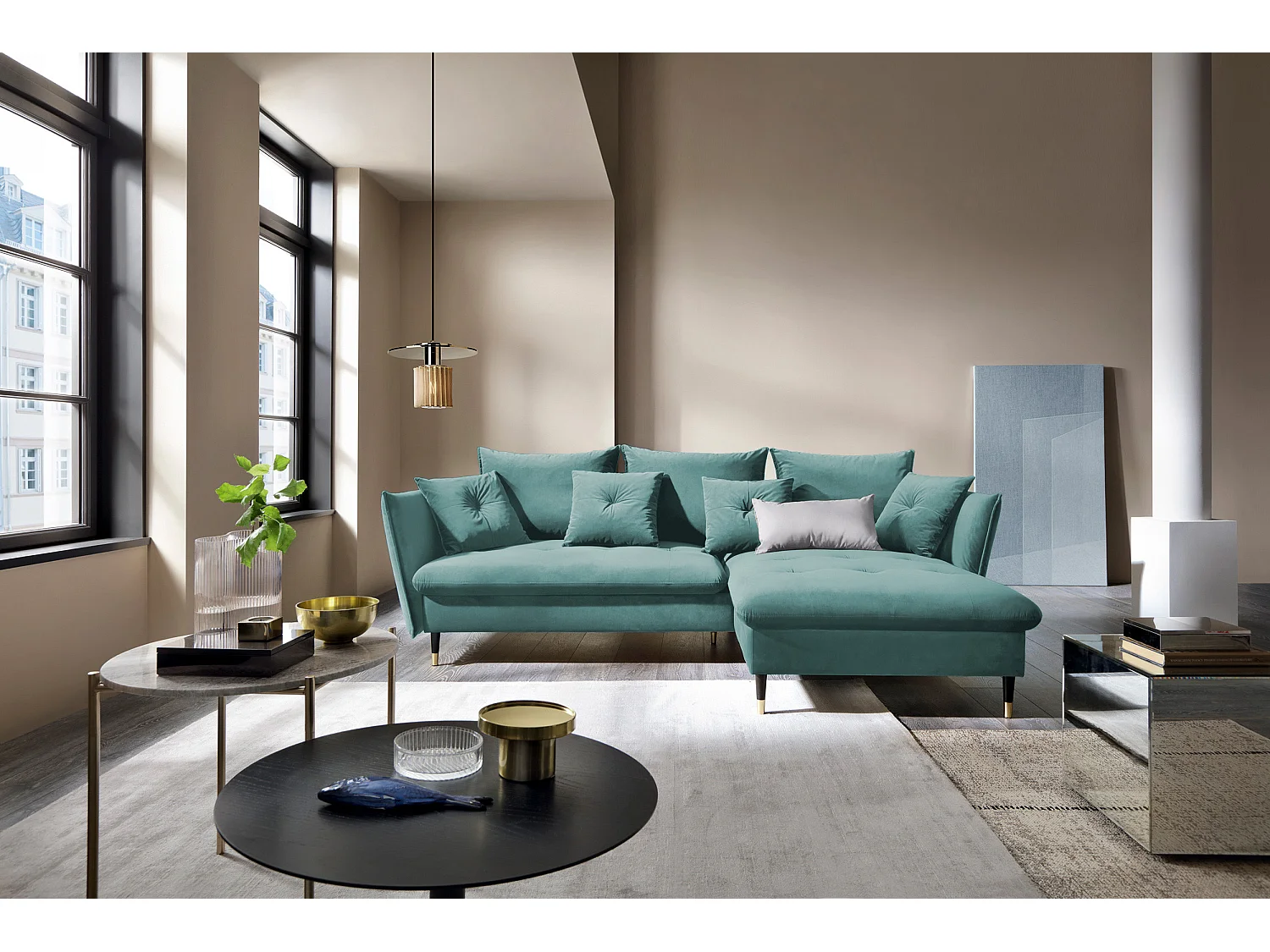 Canapé d'angle GLAM convertible, ottomane & pieds dorés – canapé en velours style glamour avec coussins déco, 258x167x91 cm, côté droit MENTHE