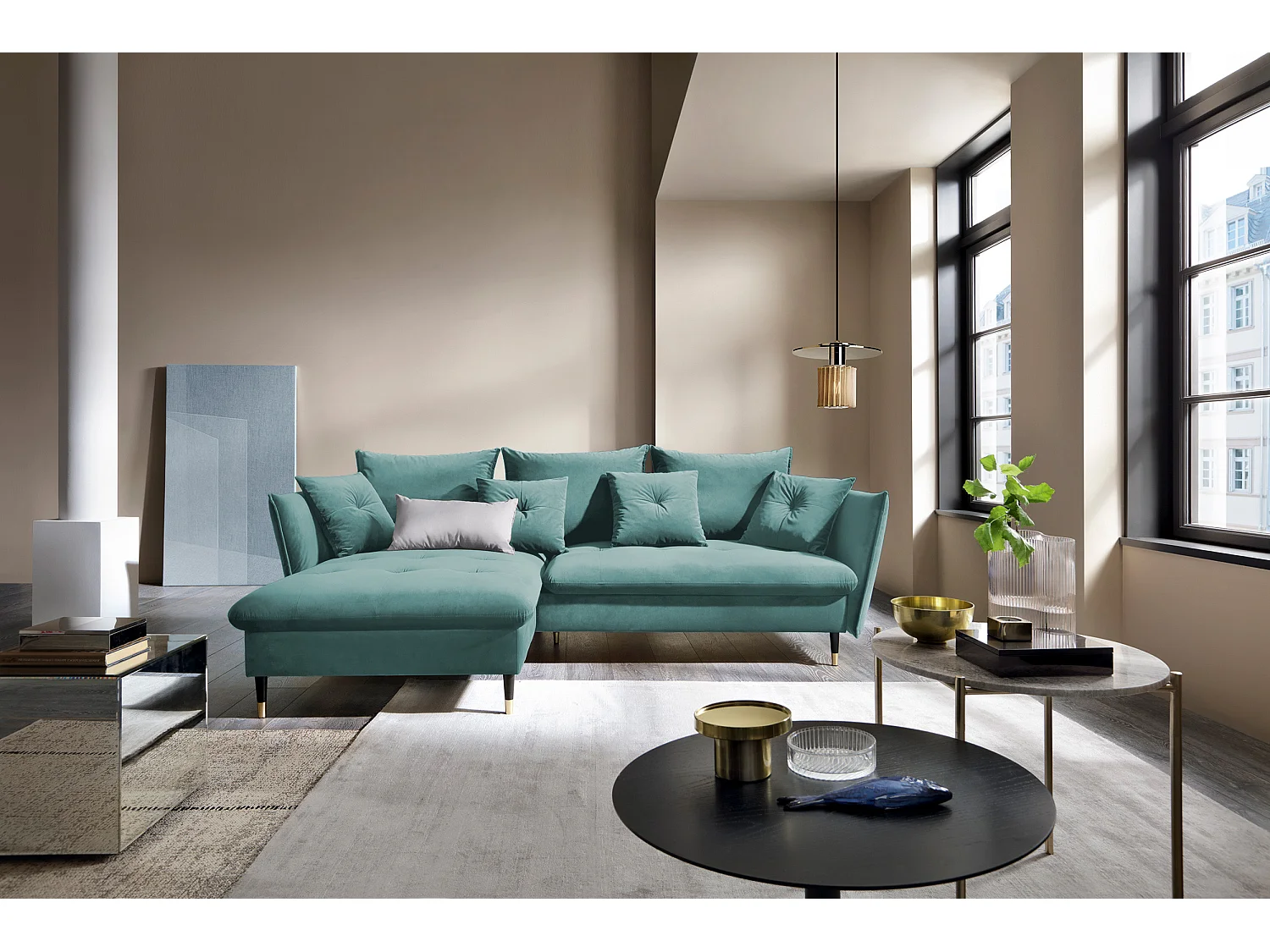 Canapé d'angle GLAM convertible, ottomane & pieds dorés – canapé en velours style glamour avec coussins déco, 258x167x91 cm, côté gauche MENTHE