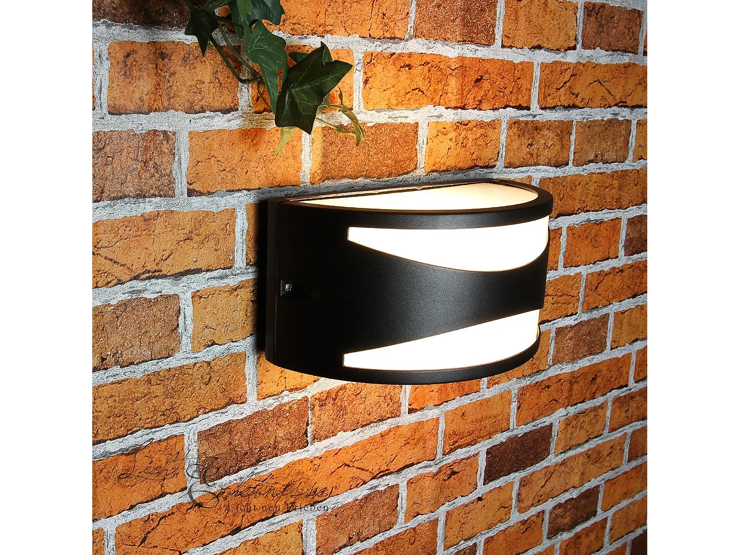 Applique Murale Extérieure étanche IP65 Lampe murale LED E27 Base Pour Entrée Couloir Cour Jardin Terrasse Balcon Garage Noir (Ampoule non incluse)