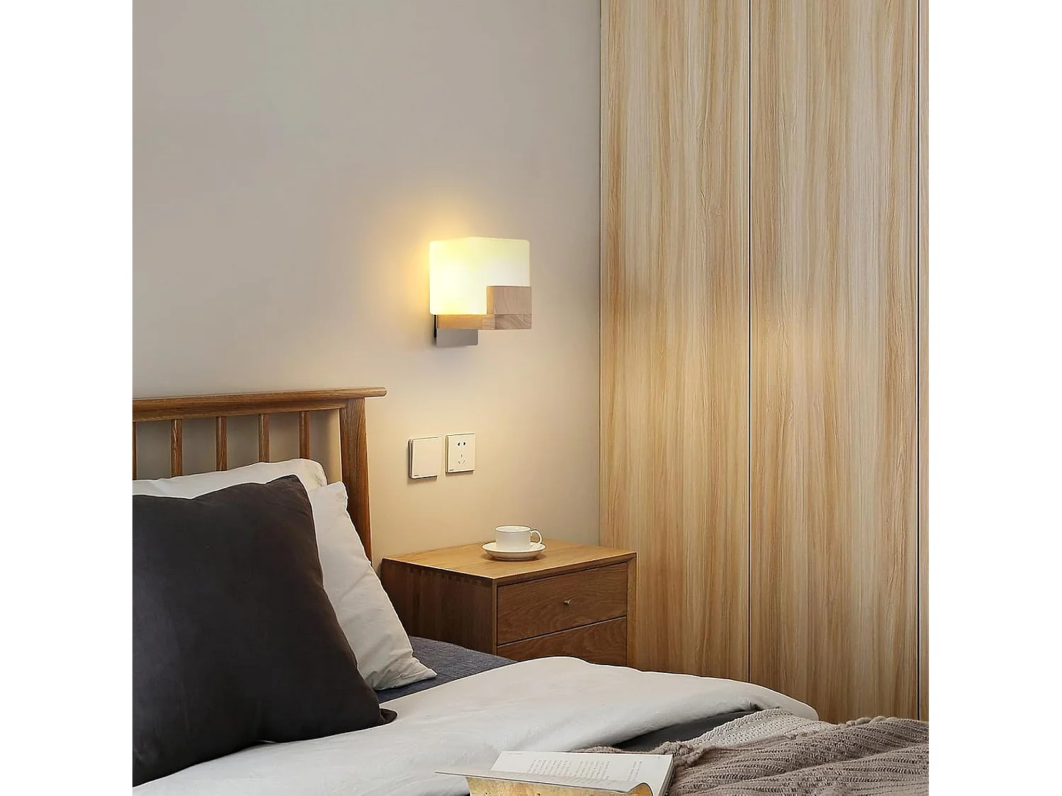 Applique Murale Simple, 17*12*18, Abat-jour en Verre avec Source Lumineuse G9 Tricolore,pour Chambre, Couloir