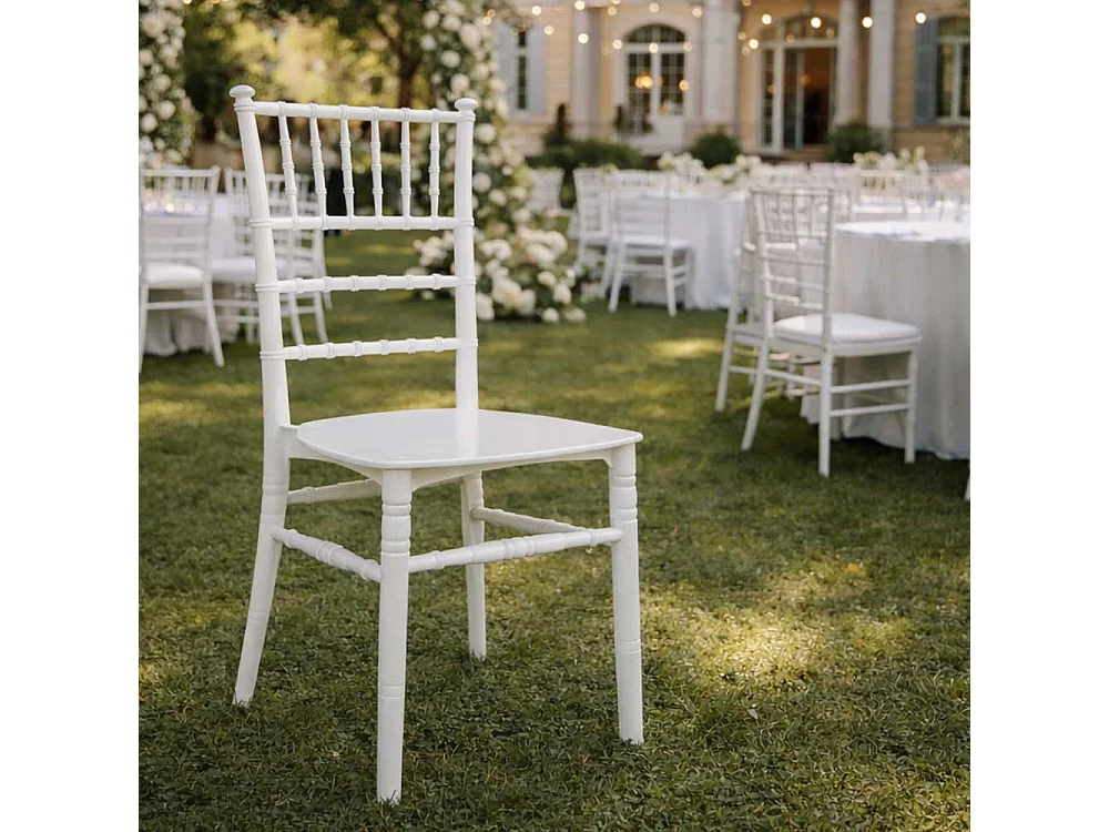 Chaise Chiavari en polypropylène blanc renforcé modèle