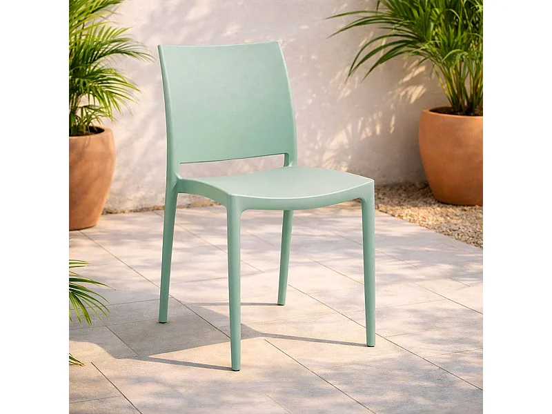 Chaise de salle à manger Altea en plastique vert sauge, modèle confort
