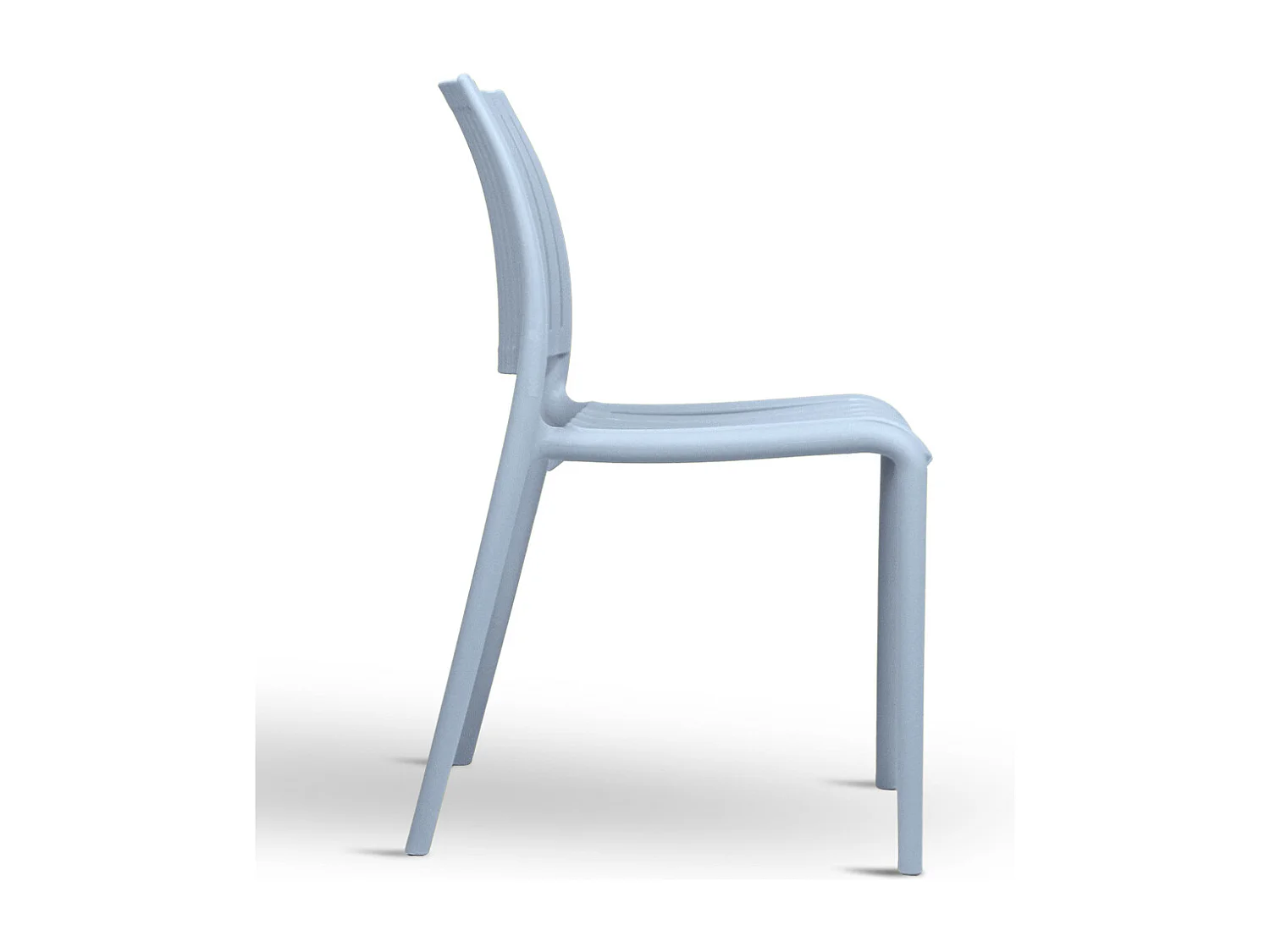 Chaise d'extérieur Aurora en plastique bleu clair, modèle confort