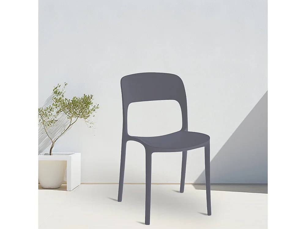 Chaise Alice en plastique empilable, coloris gris, modèle confort