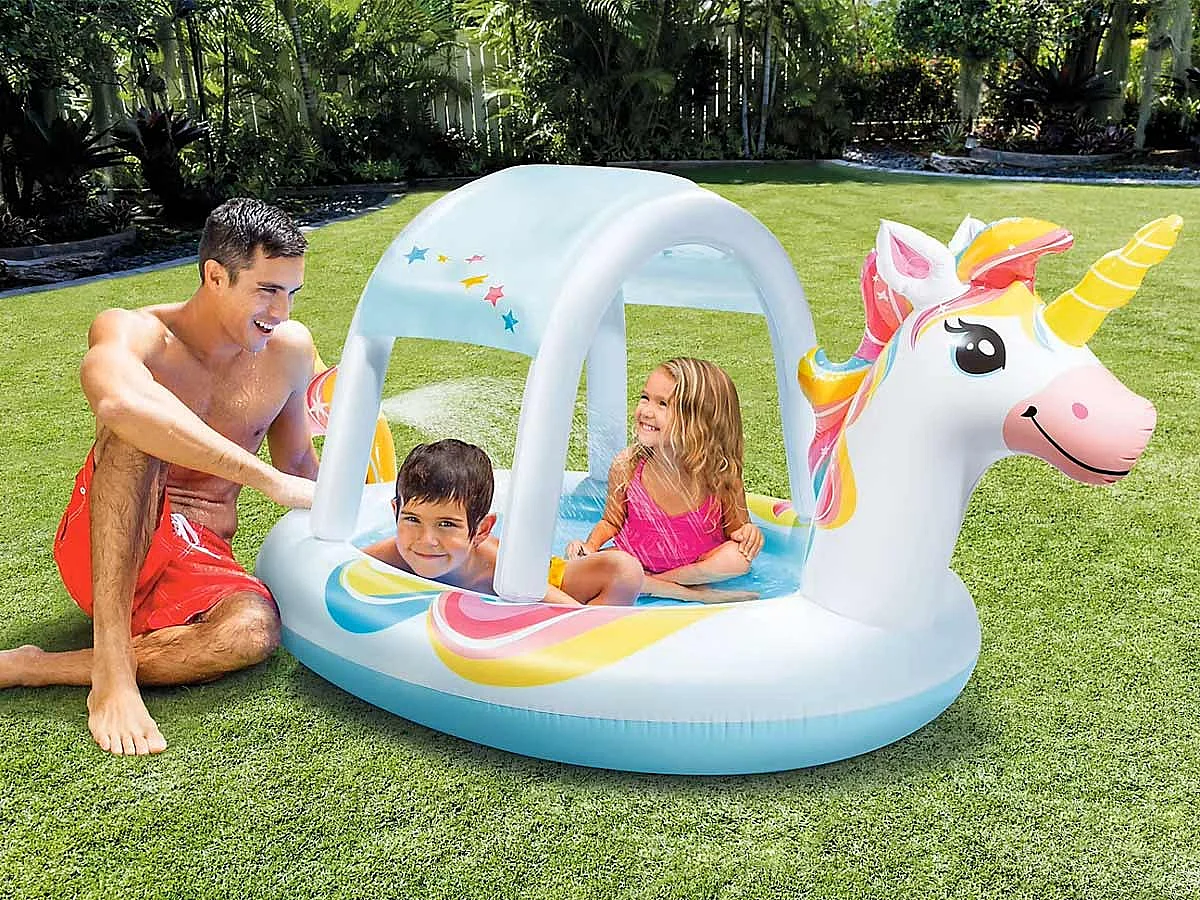 Piscina hinchable Intex unicornio con techo desmontable y rociador 130L +2A multicolor 109x132x254 cm