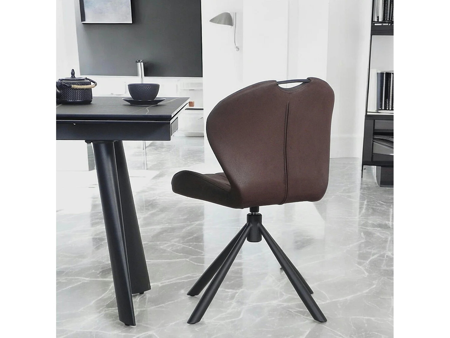 Chaise pivotante marron foncé avec dossier courbe, (lot de 2) LOMBARDIE