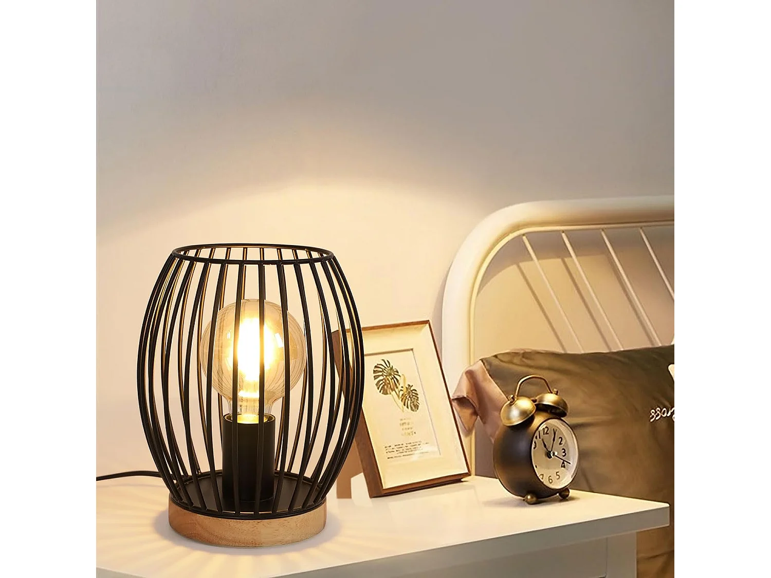 Lampe design métal noir E27 avec abat-jour cage - 21cm pour bureau ou chevet, interrupteur bouton, parfait cadeau déco