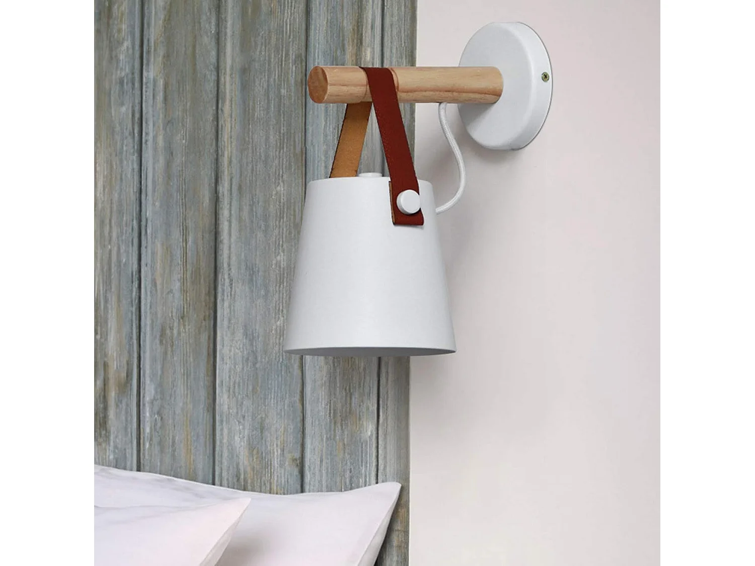 Appliques murales LED modernes, applique murale de ceinture E27 européenne simple lampe de chevet en bois massif moderne créative en métal fer allée étude lanterne