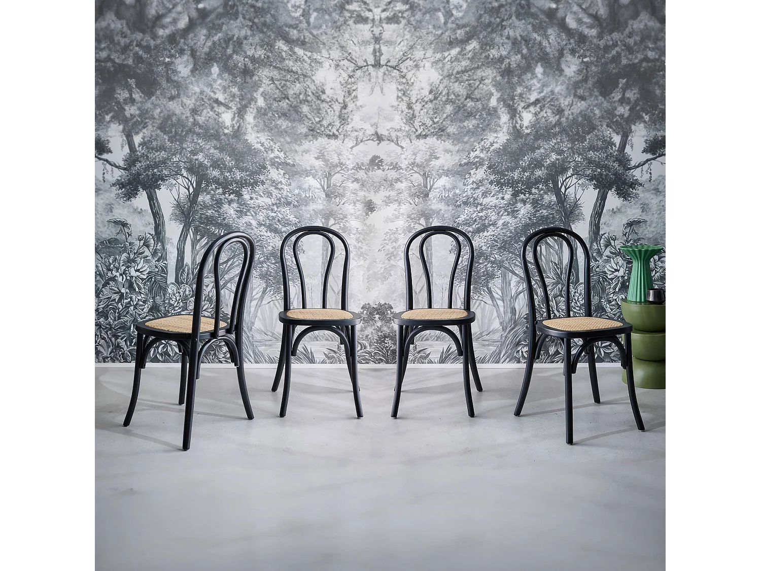 Silla vintage de madera y ratán, set de 4 negro