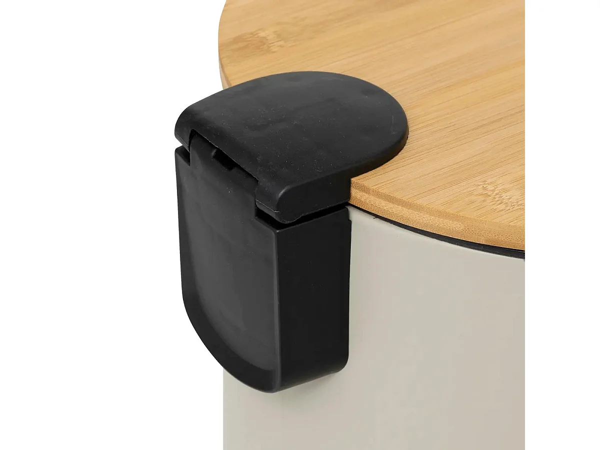 Mülleimer mit einer Kapazität von 30 Litern