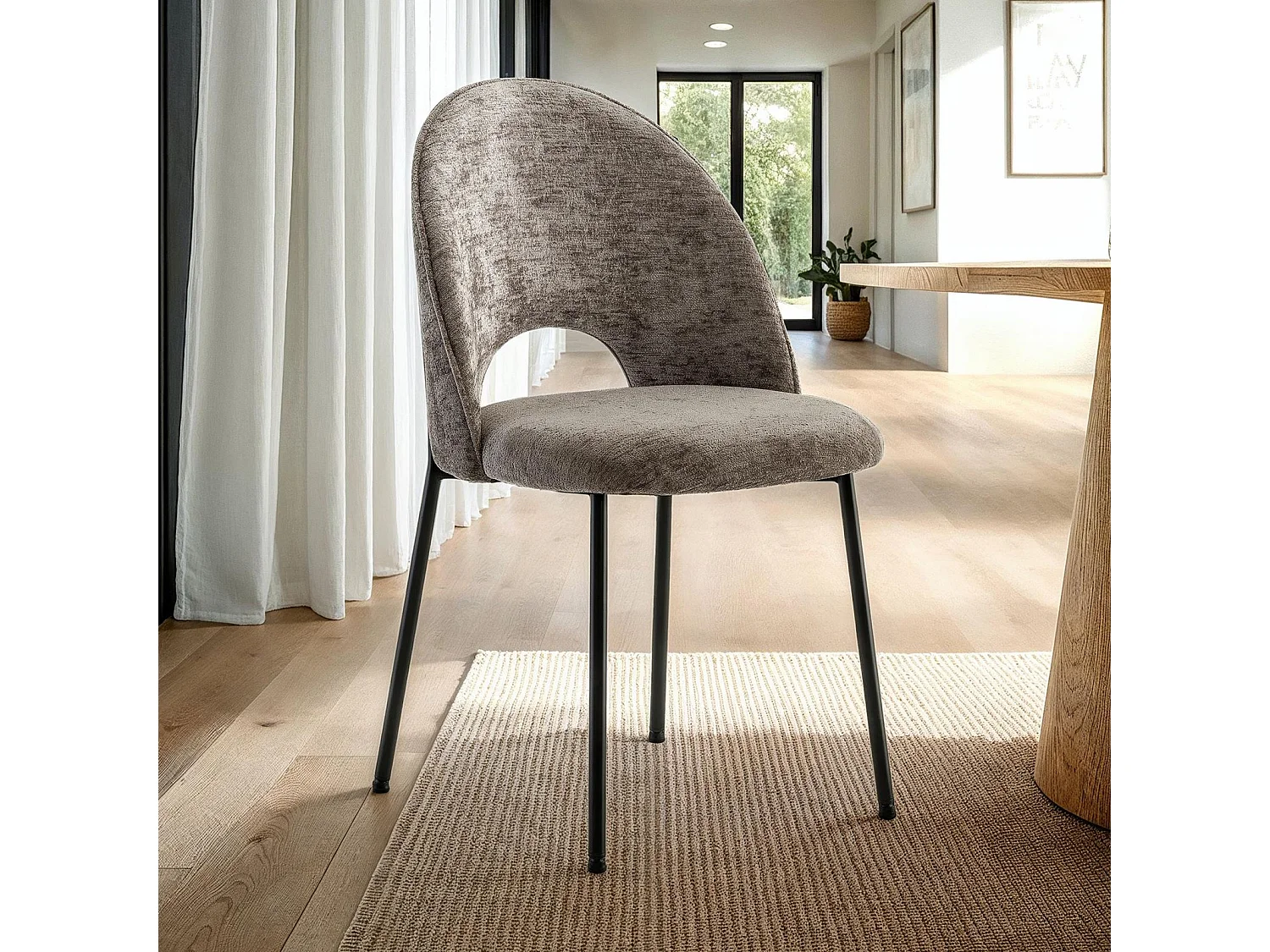 Lot de 2 chaises SERENA avec revêtement en tissu gris et structure en métal noir, chaise de salle à manger