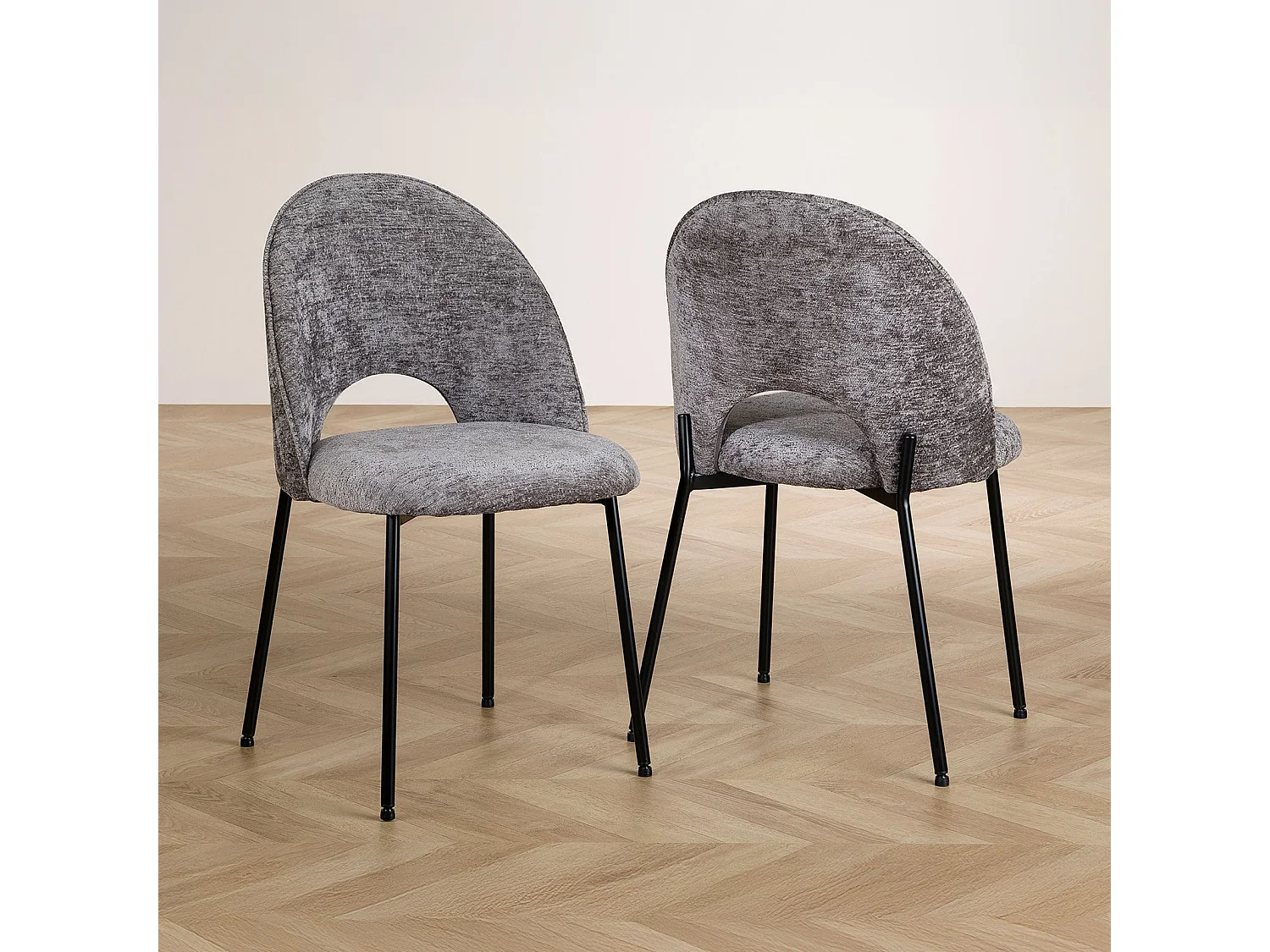 Lot de 2 chaises SERENA avec revêtement en tissu gris et structure en métal noir, chaise de salle à manger