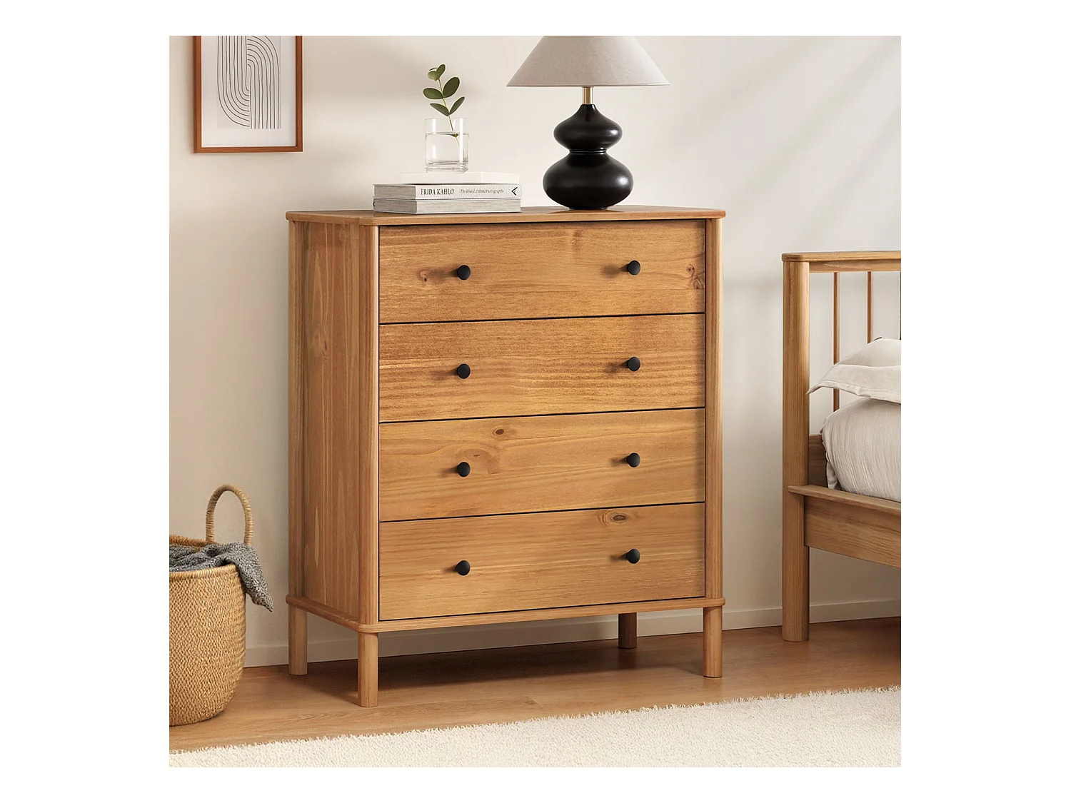 Commode chambre APOANA H 99 cm 4 tiroirs en bois massif coloris chêne meuble de rangement pour vêtements