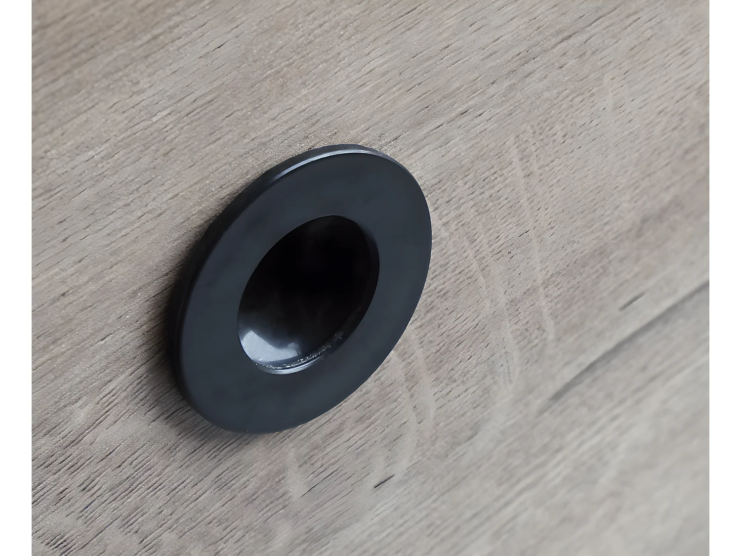 Commode de rangement 2 portes coloris chêne doré - Hauteur 120 x Longueur 74.5 x Profondeur 40 cm