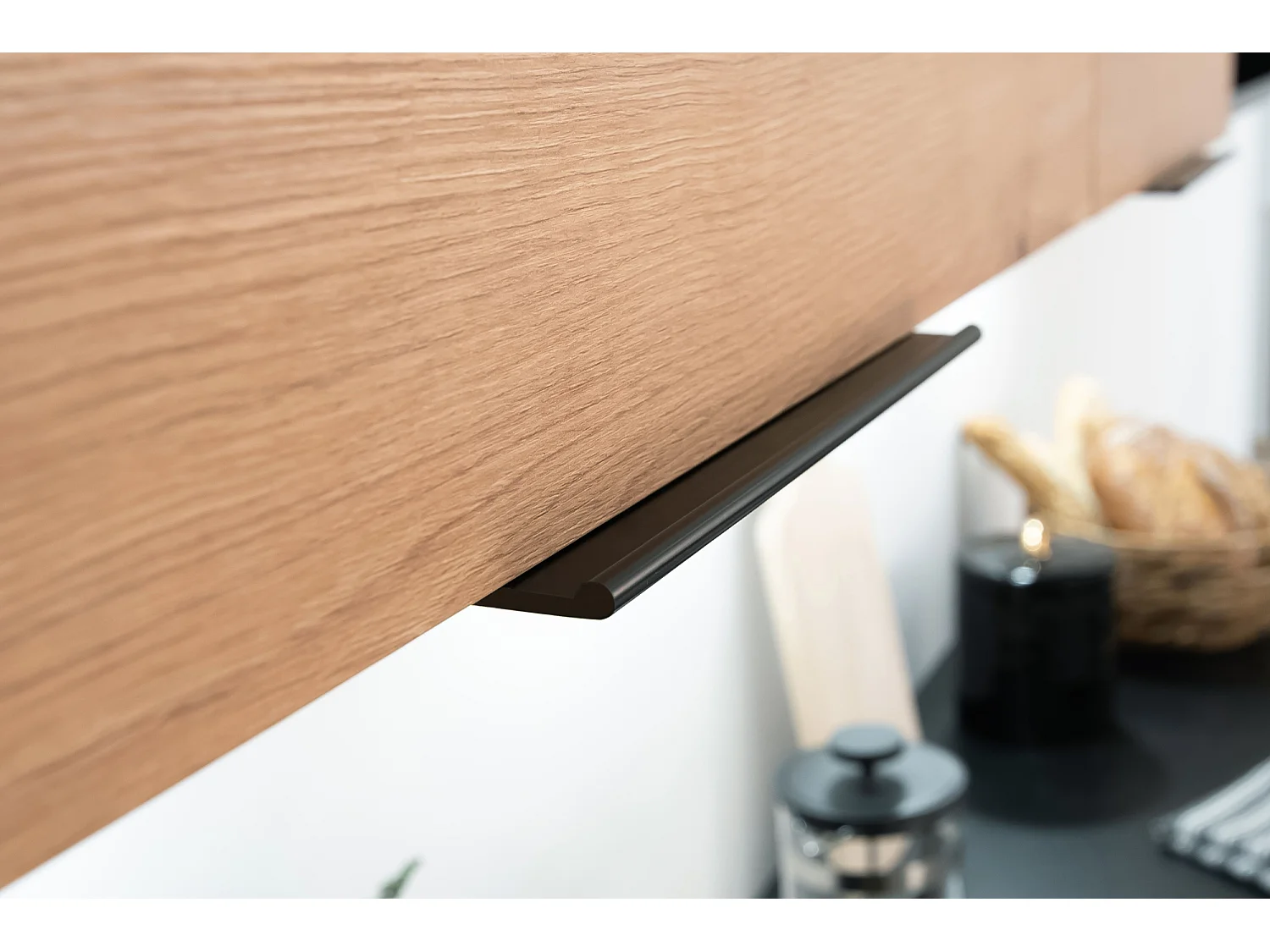 Cuisine complète Erika 7 éléments couleur chêne artisan/noire avec plan de travail inclus - Longueur 180/240 cm