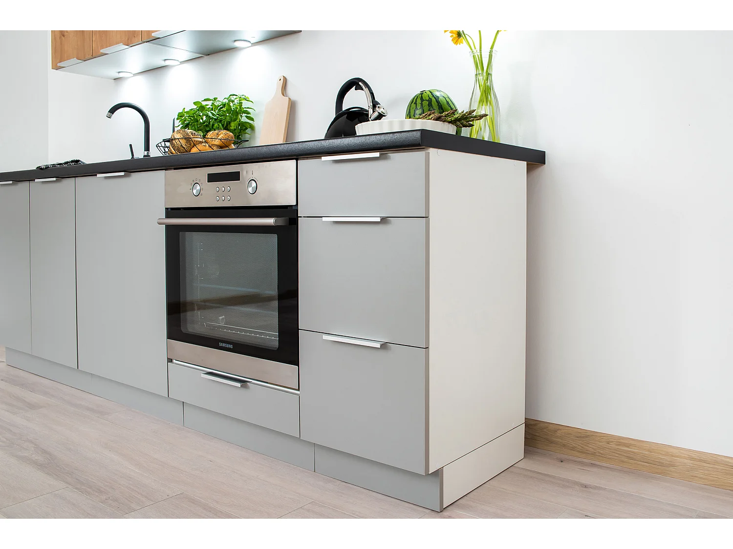 Cuisine complète Ela 8 éléments couleur chêne/gris clair - Longueur 240 cm