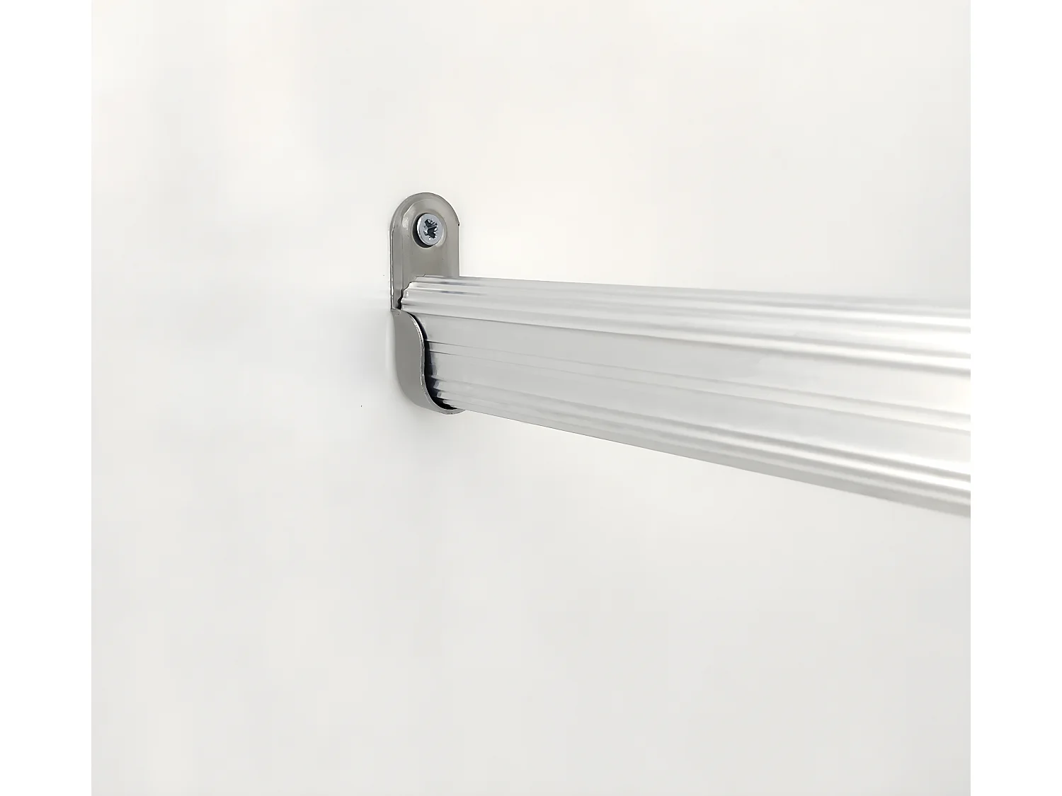 Armoire placard / meuble de rangement coloris blanc - Hauteur 180 x Longueur 120 x Profondeur 50 cm