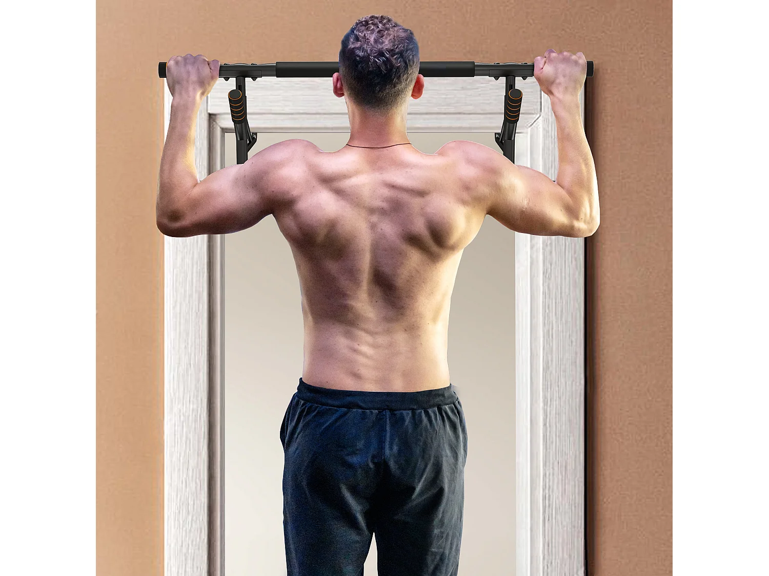 Barre de traction porte 2 bandes de résistance incluses max. 150 Kg acier orange noir