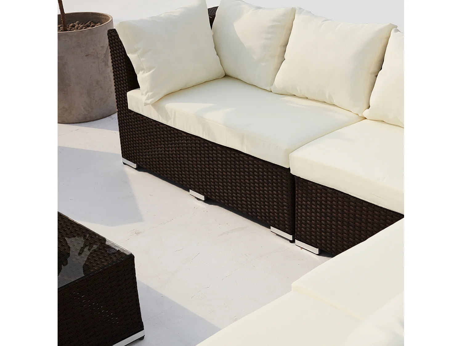 salon de jardin panoramique 8 places en résine tressée marron et blanc SALENTO