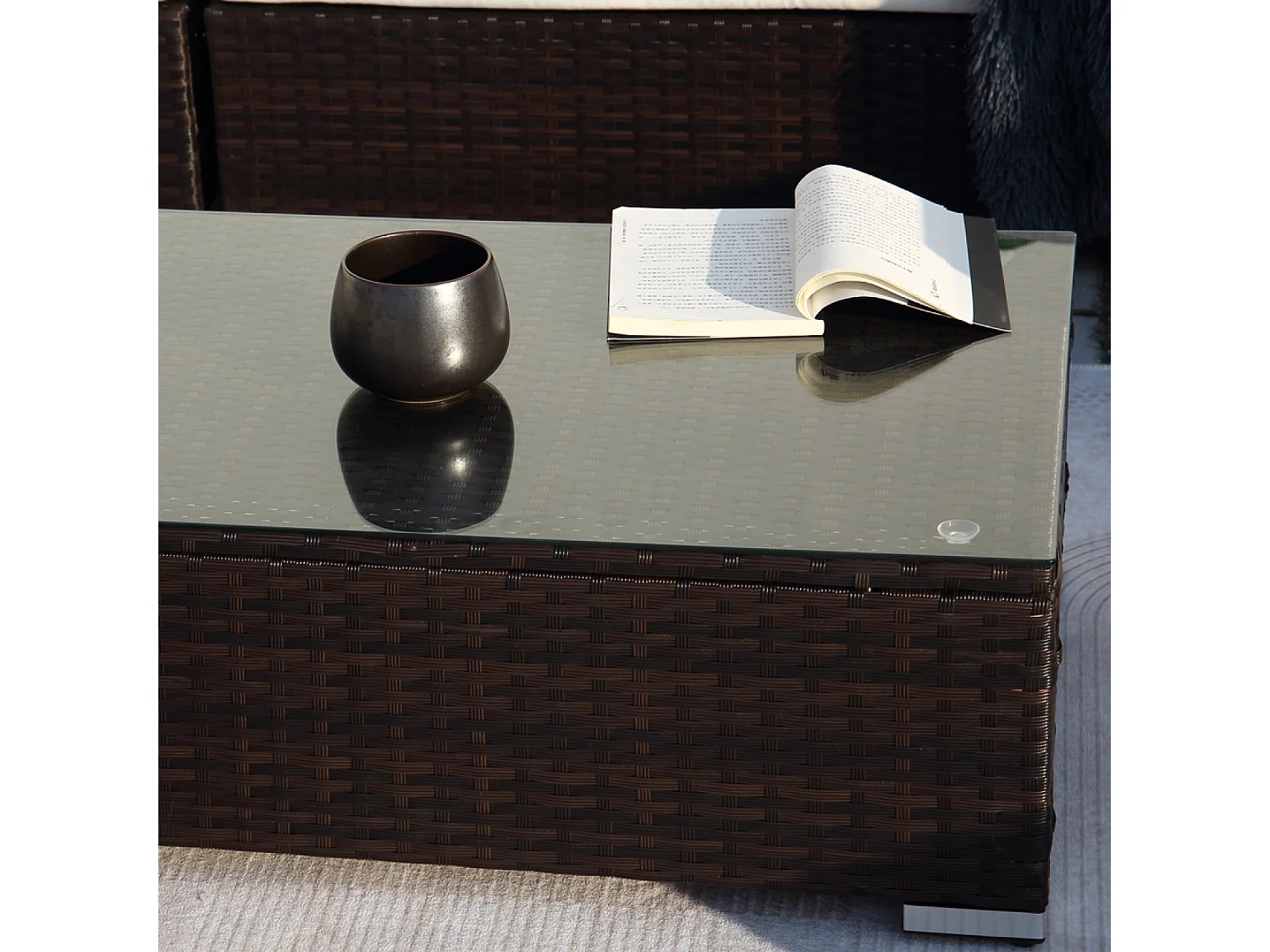 giardino panoramico 8 posti in resina intrecciata marrone e bianca SALENTO