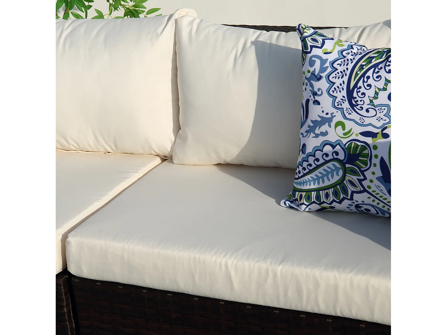 STALLA Arredo giardino componibile 13/14 posti in resina intrecciata bianca e nera