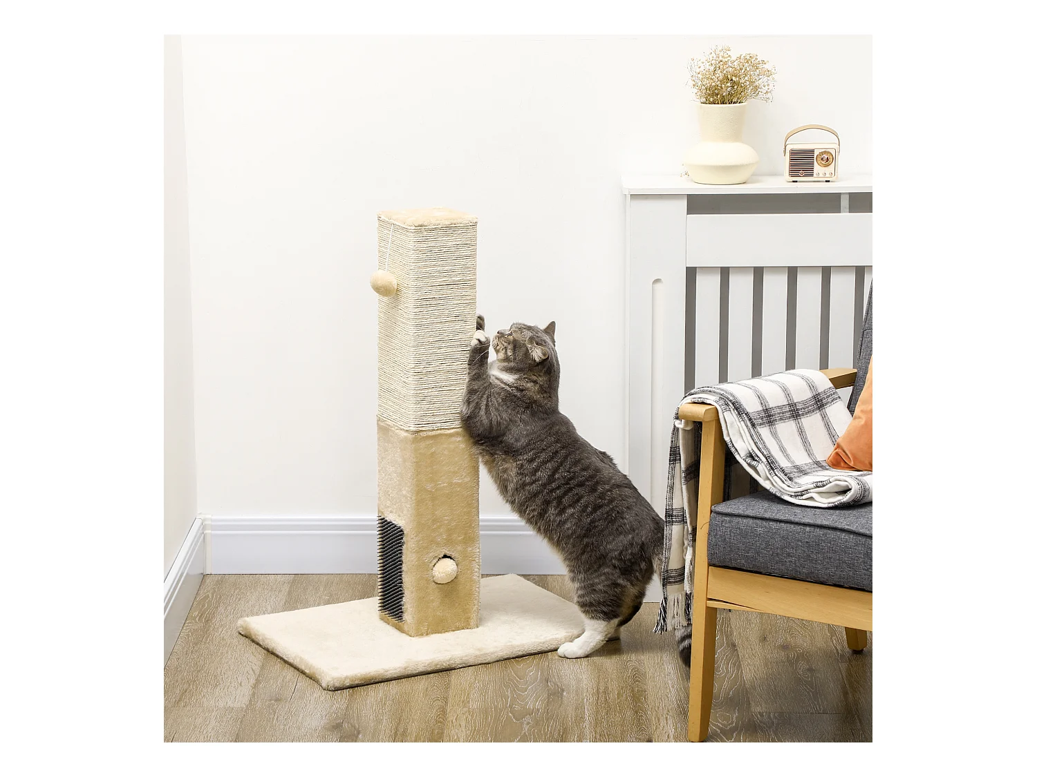Griffoir chat H.79 cm - jeu boule suspendue et boule clochette, 2 bandes massantes - beige
