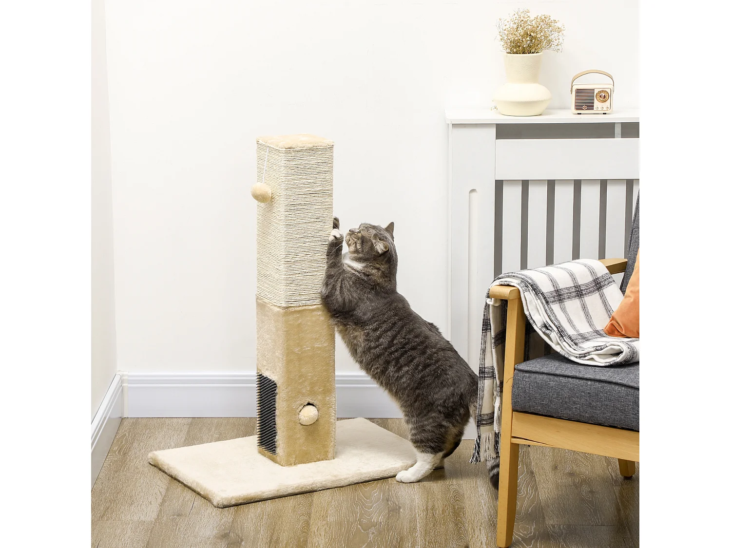 Griffoir chat H.79 cm - jeu boule suspendue et boule clochette, 2 bandes massantes - beige