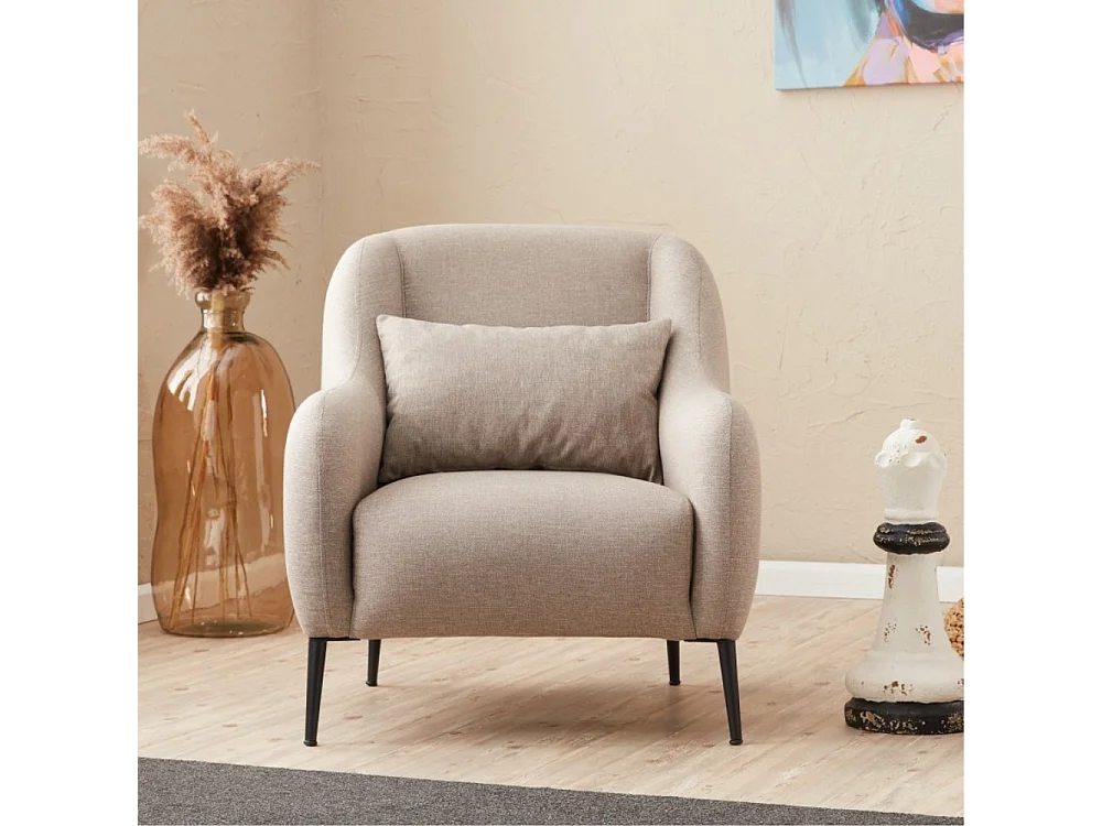 Fauteuil beige avec coussin en lin BRISSETT