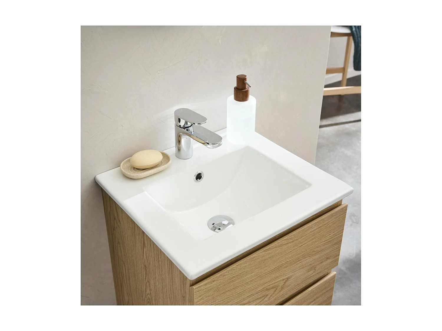 Einzelwaschtischunterschrank 45 cm + Wasserhahn + SORRENTO-Spiegel