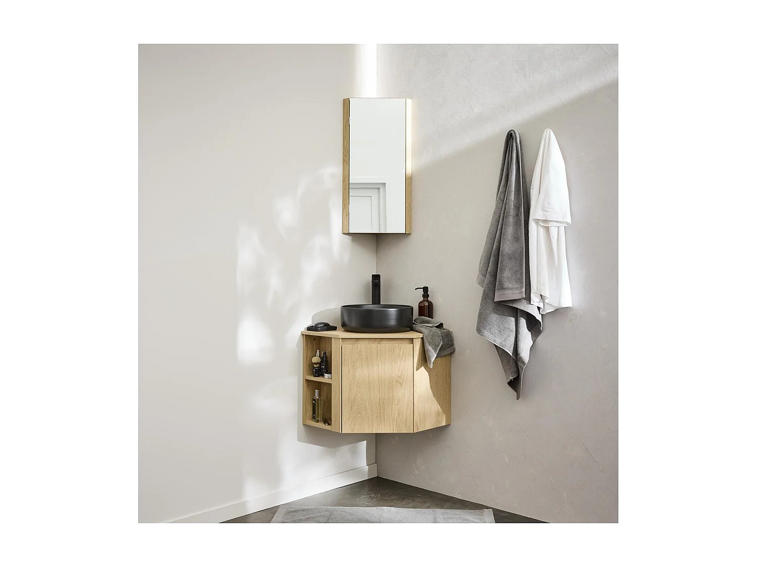 Conjunto mueble bajo lavabo de esquina + lavabo + grifo + armario de baño de esquina SORRENTO