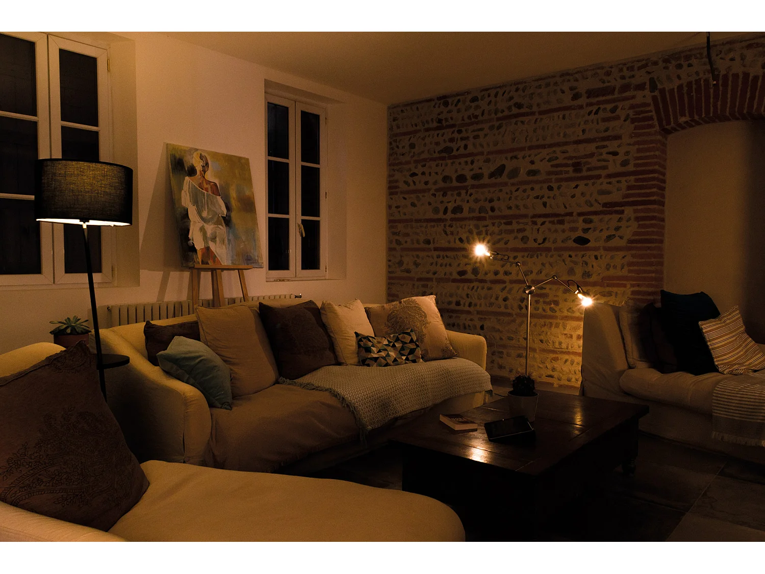 Ampoule LED multicolore connectée 7W B22 - Beewi by Otio