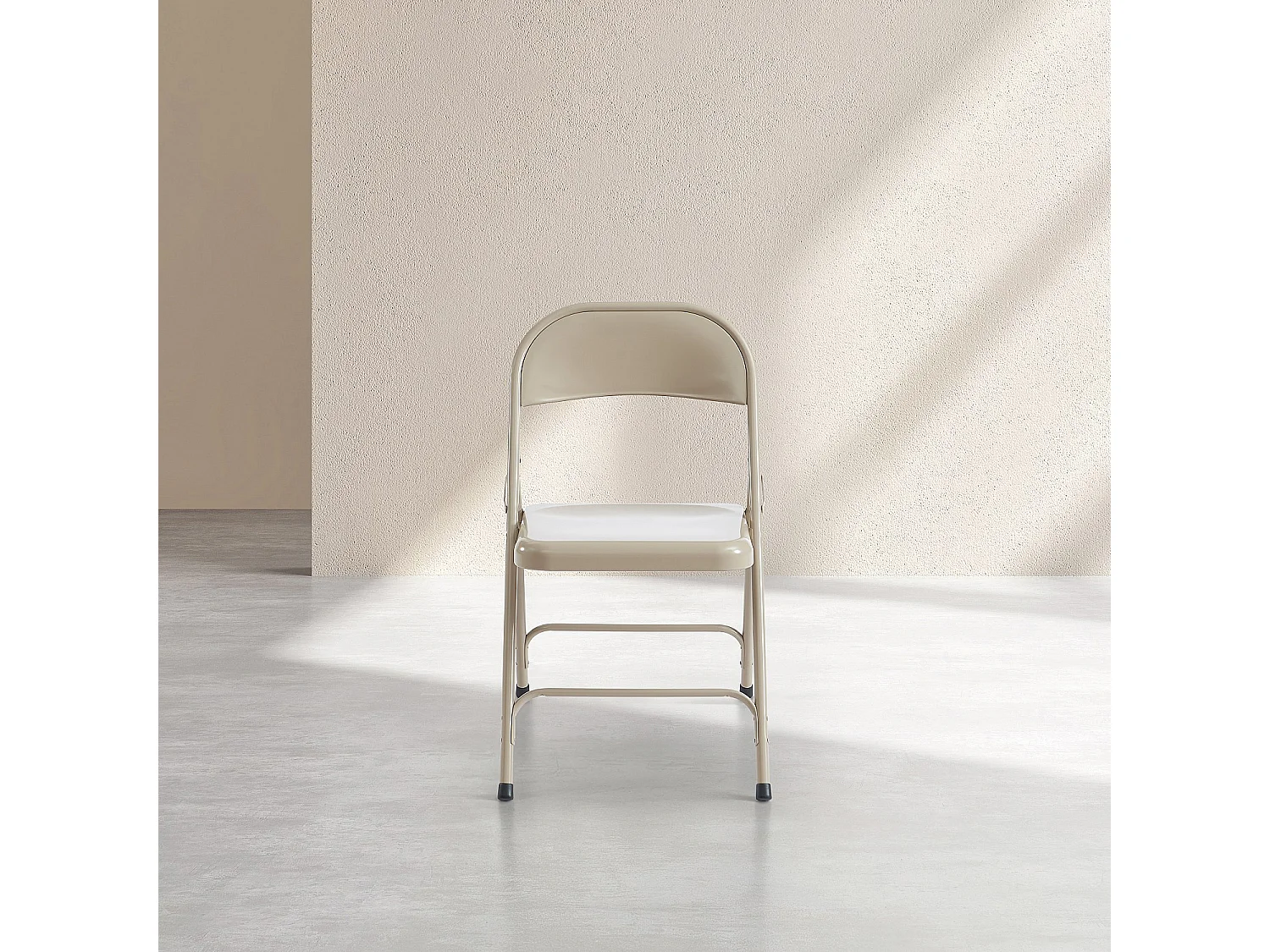 Habitat - Chaise pliante en acier laqué - Sable - Macadam