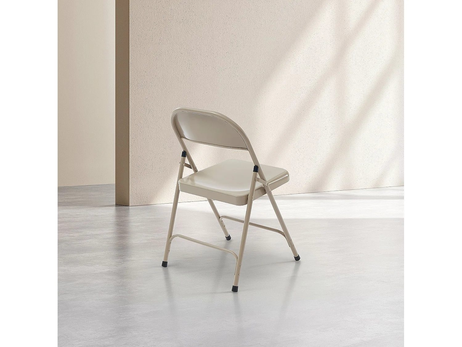 Habitat - Chaise pliante en acier laqué - Sable - Macadam