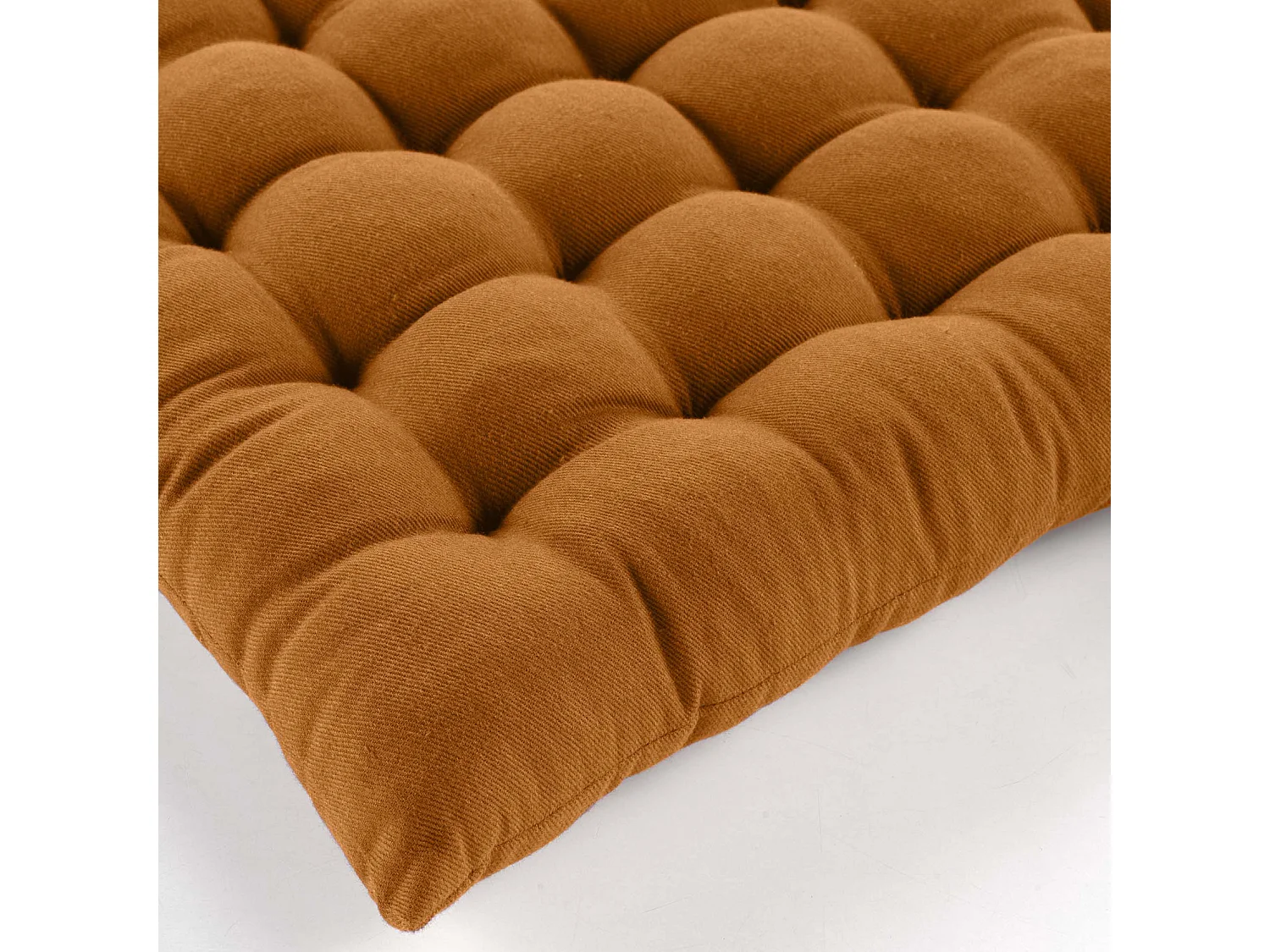 Gepolsterte Sitzfläche aus recycelter Baumwolle und Polyester 38 x 38 cm