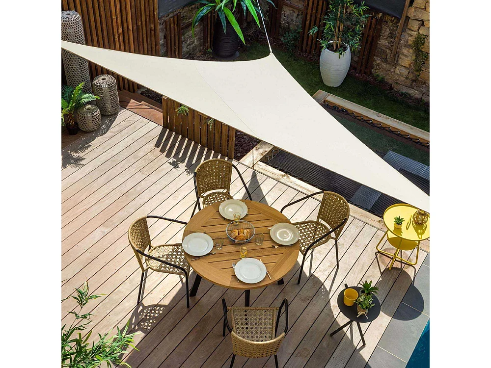 Fauteuil en résine tressée façon cannage Cocos