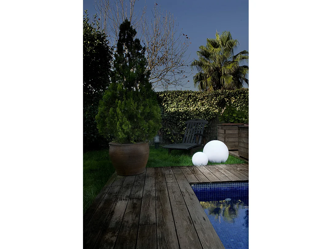 LEDS C4 Balise Chillout Ip66 Cisne Surface Ø300Mm E27 15W Blanc Opale 997Lm