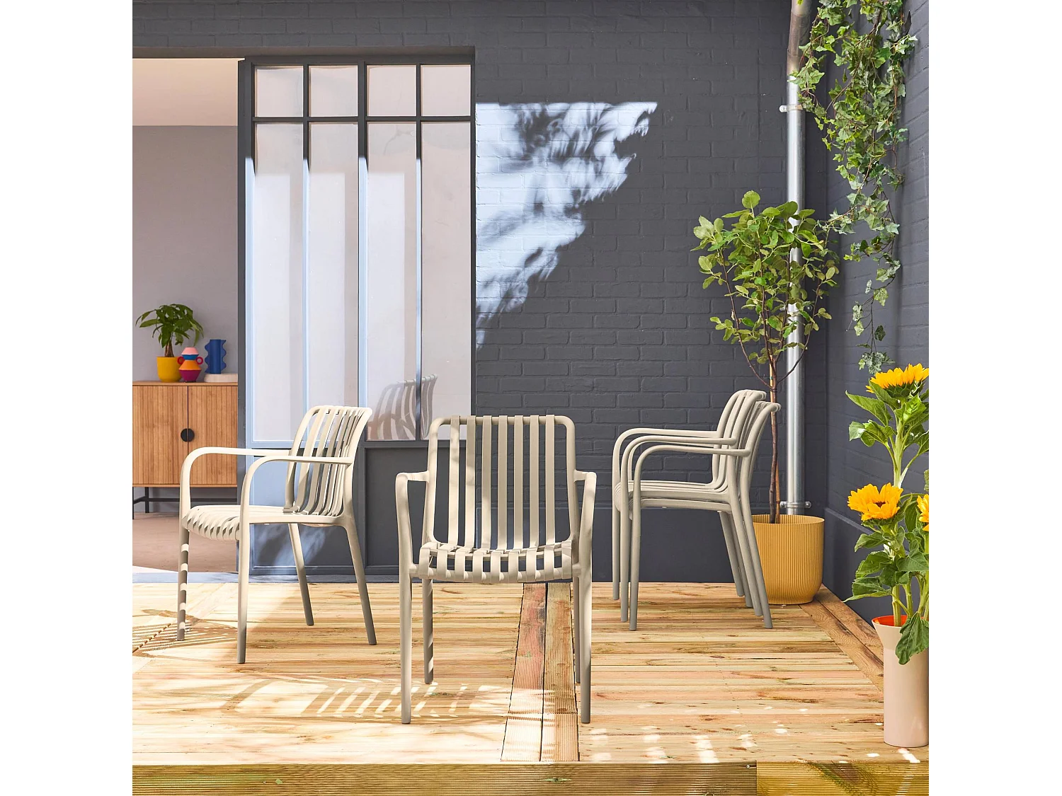 Sillón de jardín con diseño lineal, set de 4 beige