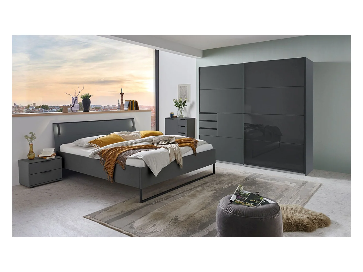 Chambre à coucher complète adulte ( lit adulte 180 x 200 cm+ Commode + tables de chevet+ Armoire)