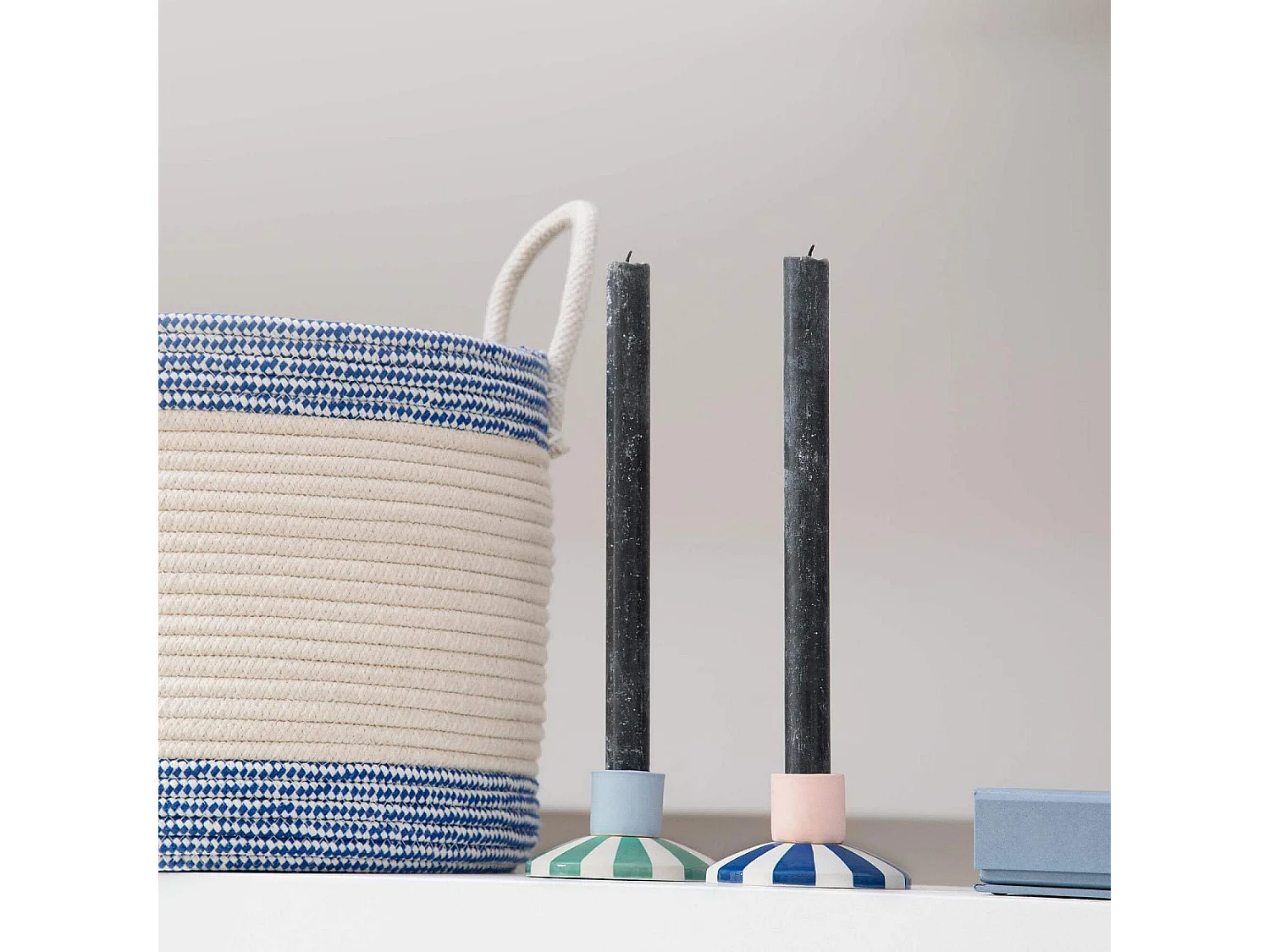 Bougeoir en grès - 9 x 5 cm - Rayures vertes - Design by Chloé Le Cam