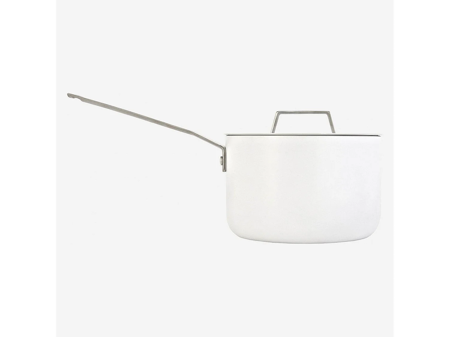 Habitat - Casserole avec couvercle 18 cm en aluminium extérieur blanc et revêtement intérieur céramique - Denver II