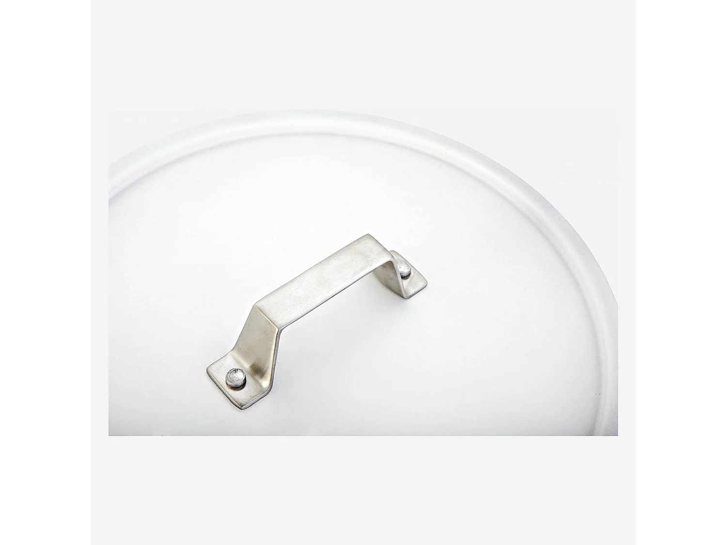 Habitat - Casserole avec couvercle 18 cm en aluminium extérieur blanc et revêtement intérieur céramique - Denver II