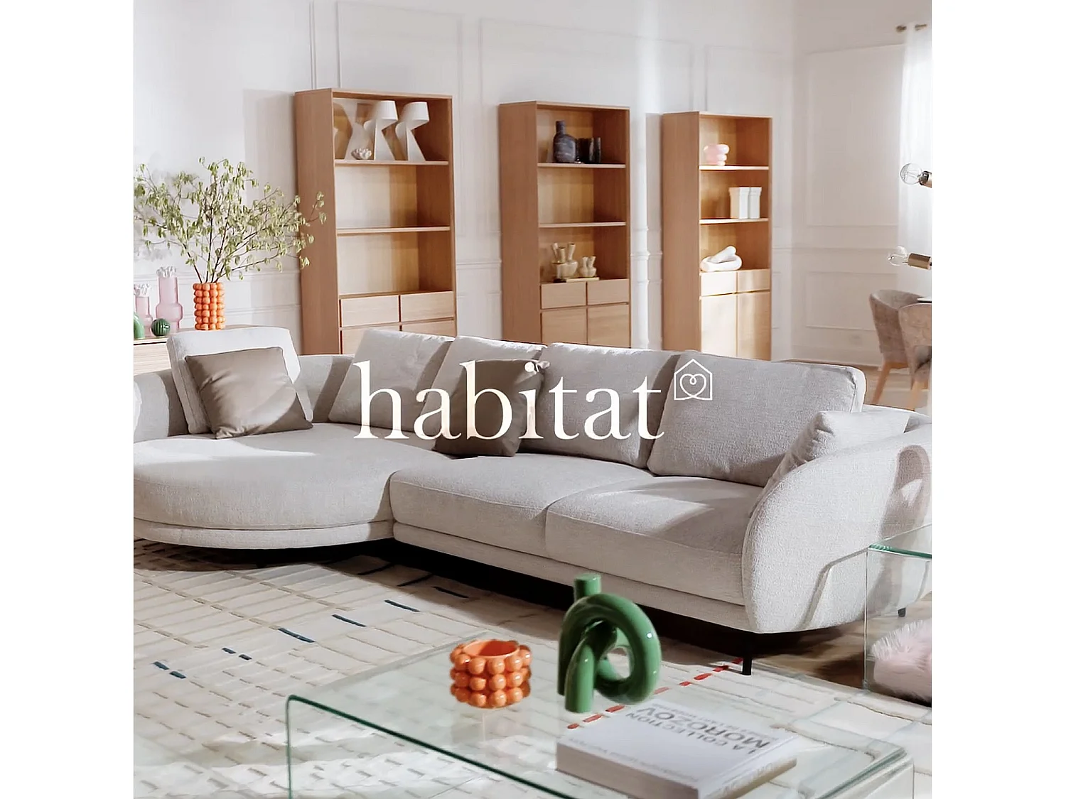 Canapé d'angle gauche en tissu et dossier déhoussable garni de plumes - Écru mélangé - Design by Federica Francini